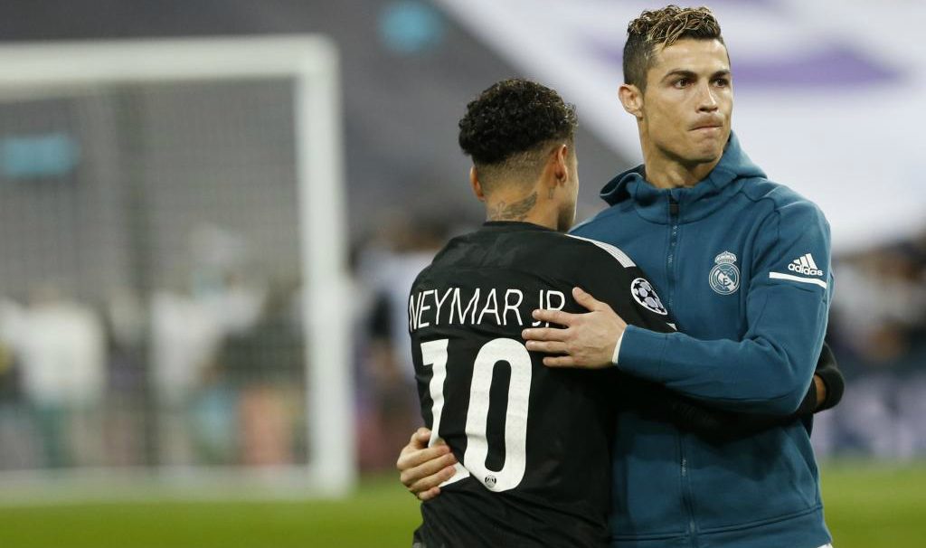 El brasileño Neymar con el Portugués Cristiano Ronaldo