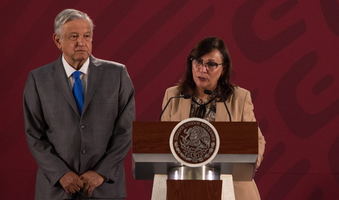 CIUDAD DE MÉXICO, 09MAYO2019.- Andrés Manuel López Obrador, presidente de la República, anuncio durante su conferencia “mañanera” que se iniciara el próximo 2 de junio la construcción de la refinería Dos Bocas y que promete estará lista en mayo del 2022. La construcción de la refinería estará a cargo de PEMEX y la secretaria de energía, generando alrededor de 100 mil empleos. FOTO: ANDREA MURCIA /CUARTOSCURO.COM