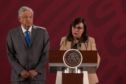 CIUDAD DE MÉXICO, 09MAYO2019.- Andrés Manuel López Obrador, presidente de la República, anuncio durante su conferencia “mañanera” que se iniciara el próximo 2 de junio la construcción de la refinería Dos Bocas y que promete estará lista en mayo del 2022. La construcción de la refinería estará a cargo de PEMEX y la secretaria de energía, generando alrededor de 100 mil empleos. FOTO: ANDREA MURCIA /CUARTOSCURO.COM