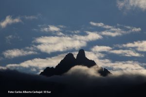 Montañas de la cordillera de Los Andes que rodean el pueblo de Ollantaytambo, Perú. Foto: Carlos Alberto Carbajal