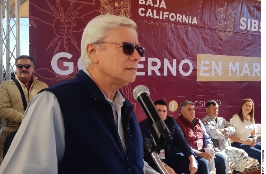 Mexicali, Baja California, 11 de enero de 2020. Tras la queja de la Iniciativa Privada (IP) por el incremento de impuestos y la creación de otros nuevos, el gobernador de Baja California, Jaime Bonilla, dijo que los empresarios de la entidad “chillan como puercos atorados en un cerco”.