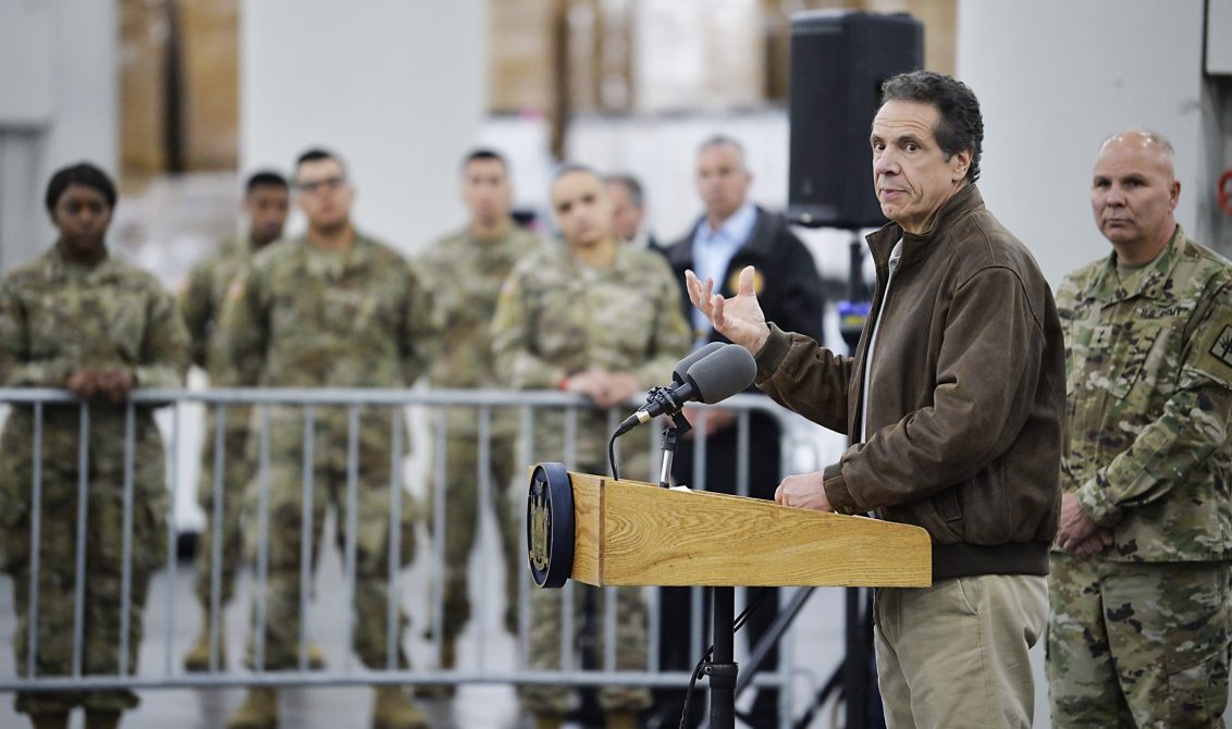 24/03/2020 March 23, 2020 - New York, New York, United States: NY Governor Andrew Cuomo and the National Guard arrive at the Jacob Javits Center to begin the construction of a temporary FEMA hospital as the corona virus grips New York City. The convention center will be come a temporary "medical surge space" that could house 3,500 hospital beds. (Matthew McDermott / Contacto) POLITICA INTERNACIONAL Matthew McDermott