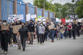 05 June 2020, US, Los Angeles: Protesters march along Reseda Blvd during a protest against the violent death of the African-American George Floyd by a white policeman in Minneapolis last week. Photo: Hans Gutknecht/Orange County Register via ZUMA/dpa