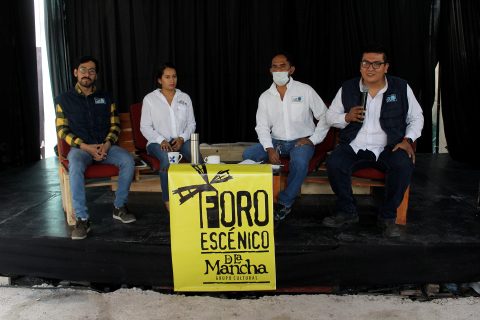 Chilpancingo gro, 26 de agosto 2020. // Los integrantes grupo cultural La Mancha, Jose Uriel García Solís, Monserrat Hernández, Cuauhtémoc Astudillo Méndez e Irving Marcelo Hinojosa, en conferencia de prensa que ofrecieran en sus talleres. // Foto: Jesús Eduardo Guerrero