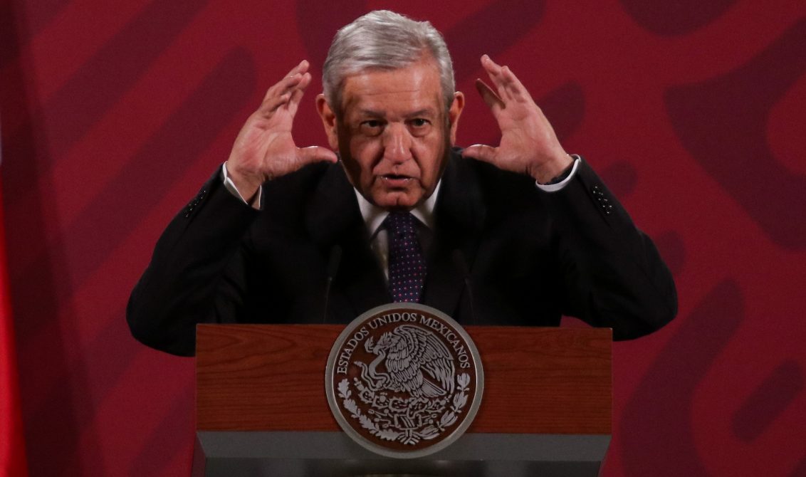 CIUDAD DE MÉXICO, 2SEPTIEMBRE2020.- Conferencia de prensa en Palacio Nacional encabezada por el presidente Andrés Manuel López Obrador; Jorge Alcocer, secretario de Salud; Marcelo Ebrard, secretario de Relaciones Exteriores, y Hugo López-Gatell, subsecretario de Prevención y Promoción a la salud, para presentar el informe de “El Pulso de la Salud” sobre la pandemia por Covid-19. FOTO: GALO CAÑAS/CUARTOSCURO.COM