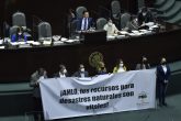 CIUDAD DE MÉXICO, 07OCTUBRE2020.- Protestas de grupos parlamentarios durante la sesión ordinaria de la Cámara de Diputados en donde continúa la discusión de la desaparición de 109 fideicomisos públicos. FOTO: MARIO JASSO/CUARTOSCURO.COM