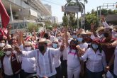 4 de Abril del 2021 Acapulco, Guerrero. Felix Salgado durante la marcha en la costera, entree quienes van frente junto con el se encontraban Marcial Rodriguez Saldaña, su esposa Maria de Jesus Pineda, la diputada federal Rosario Merlin y la candidata de la presidencia de Acapulco Abelina Lopez. Foto: Carlos Alberto Carbajal