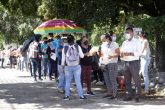 jnt-gente-vacuna-Tecnologico.jpg: Chilpancingo, Guerrero 20 de agosto del 2021// En el cuarto día de vacunación en el módulo del Instituto Tecnológico de Chilpancingo continuo la baja asistencia de personas para recibir la dosis de AstraZeneca contra el coronavirus. Foto: Jessica Torres Barrera